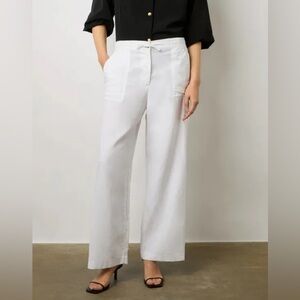 Wide-leg pants color cream or beige Not white 

·
Brand: GERARD DAREL